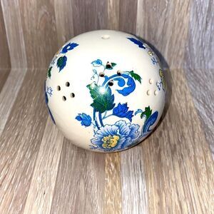 Vintage floral Pomander China Potpourri Ball Andre Richard Scentomander